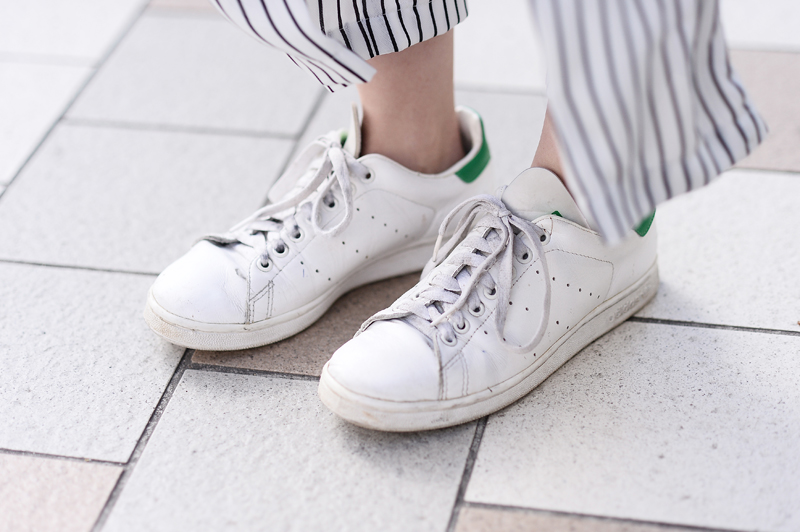 adidas スニーカー