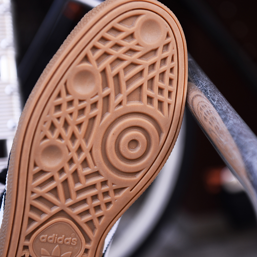 PRIVILEGE NAGOYA スニーカー