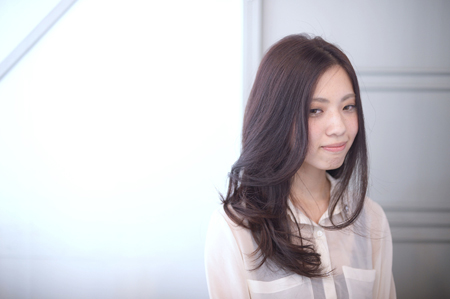 スタイリスト:鈴木祐哉