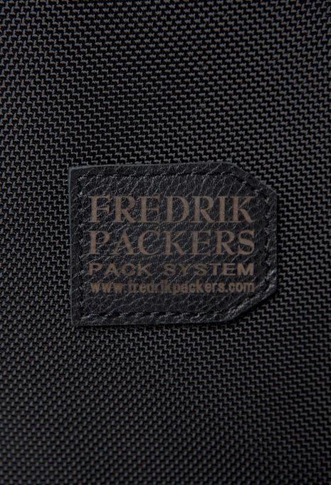 聖林公司別注FREDRIK PACKERS